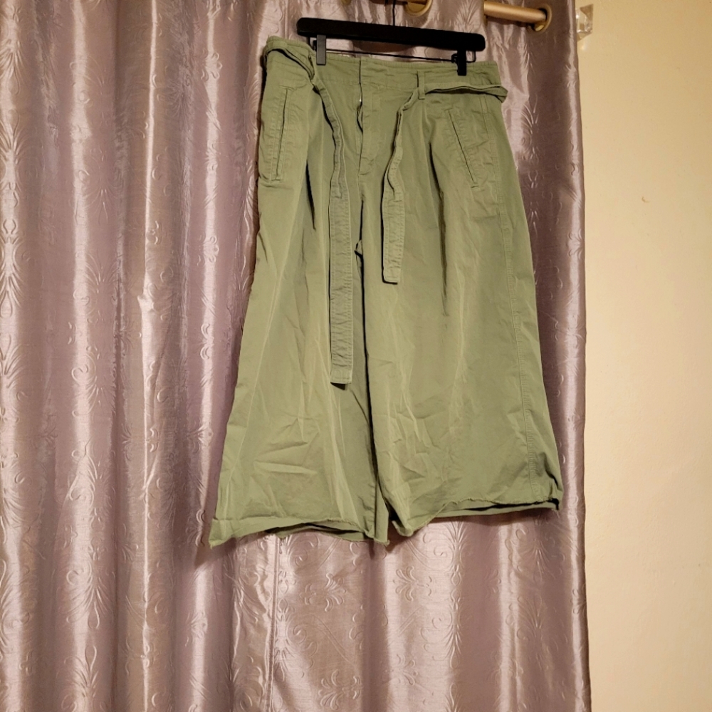 Gap Crop Pants